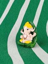 Cargar imagen en el visor de la galería, Figura Ganesha Hoja Mini
