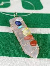 Cargar imagen en el visor de la galería, Colgante Chakras Cuarzo Rosa
