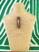 Cargar imagen en el visor de la galería, Colgante Chakras Ojo de Tigre
