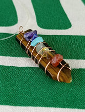 Cargar imagen en el visor de la galería, Colgante Chakras Ojo de Tigre
