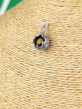 Cargar imagen en el visor de la galería, Colgante Gotland de Plata con Ojo de Tigre Mod 2
