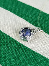 Cargar imagen en el visor de la galería, Colgante Gotland de Plata con Lapislazuli Mod 2
