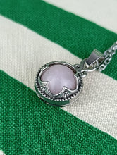 Cargar imagen en el visor de la galería, Colgante Gotland de Acero con Cuarzo Rosa Grande
