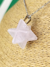 Cargar imagen en el visor de la galería, Colgante Mercaba Cuarzo Rosa Grande Mod 2
