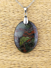 Cargar imagen en el visor de la galería, Colgante Piedra Sangre de Dragon Mod. 2
