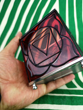 Cargar imagen en el visor de la galería, Porta velas Chakra Raiz
