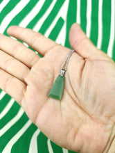 Cargar imagen en el visor de la galería, Colgante Aventurina Tallado Trapezio
