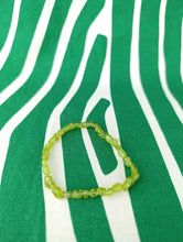 Cargar imagen en el visor de la galería, Pulsera Nuggets Peridoto u Olivino
