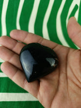 Cargar imagen en el visor de la galería, Corazon de Turmalina Negra Mod. 3
