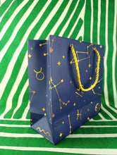 Cargar imagen en el visor de la galería, Bolsa de Regalo Horoscopo (Azul) Pequeña
