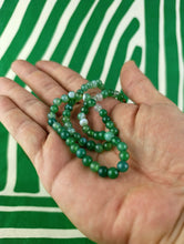 Cargar imagen en el visor de la galería, Collar Agata Verde 6 mm Acero Dorado
