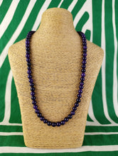 Cargar imagen en el visor de la galería, Collar Agata Morada 6 mm Acero Dorado
