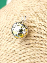 Cargar imagen en el visor de la galería, Llamador de Angeles de Plata Dorado 18 mm
