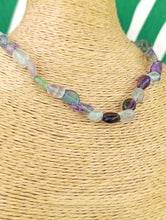 Cargar imagen en el visor de la galería, Collar / Gargantilla Fluorita Nuggets
