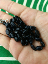 Cargar imagen en el visor de la galería, Collar / Gargantilla Agata Negra Nuggets
