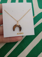 Cargar imagen en el visor de la galería, Colgante Media Luna de Ojo de Tigre
