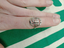 Cargar imagen en el visor de la galería, Anillo Ojo de Horus Acero Inoxidable Adaptable
