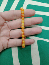 Cargar imagen en el visor de la galería, Pulsera Elástica Jade amarillo y rojo 6 mm
