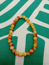 Cargar imagen en el visor de la galería, Pulsera Elástica Jade amarillo y rojo 6 mm
