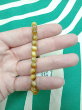 Cargar imagen en el visor de la galería, Pulsera Ojo de Tigre Dorado 6 mm
