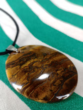 Cargar imagen en el visor de la galería, Colgante Ojo de Tigre Ovalado Mod. 3
