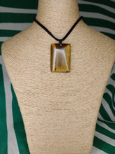 Cargar imagen en el visor de la galería, Colgante Ojo de Tigre Rectangular Mod. 3
