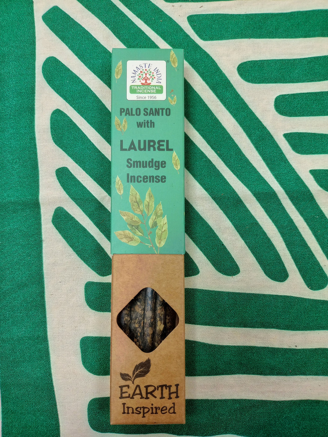 Incienso Madre Tierra de Palo Santo y Laurel