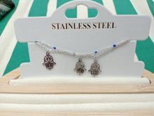 Cargar imagen en el visor de la galería, Pulsera Mano Fatima Azul
