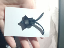 Cargar imagen en el visor de la galería, Colgante Hematites Estrella

