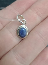 Cargar imagen en el visor de la galería, Colgante Plata Zafiro Mod 1
