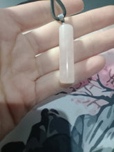 Cargar imagen en el visor de la galería, Colgante Cilindrico Cuarzo Rosa Mod. 3
