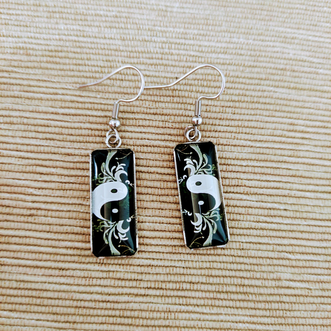 Pendientes Glass & Steel Yin Yang Blanco y Negro