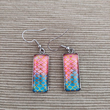 Cargar imagen en el visor de la galería, Pendientes Glass &amp; Steel Sirena Azul y Rosa
