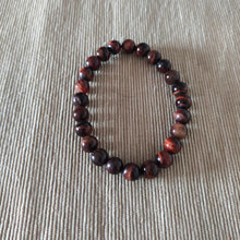 Cargar imagen en el visor de la galería, Pulsera Elástica Ojo de Tigre Rojo 8 mm
