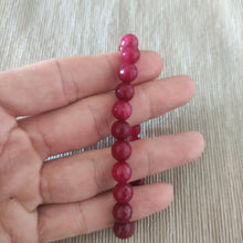 Cargar imagen en el visor de la galería, Pulsera Facetada de Jade Rojo 8 mm
