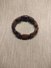 Cargar imagen en el visor de la galería, Pulsera Elástica Obsidiana Caoba
